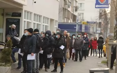 Съдът установи непряка дискриминация в ковид ваксинацията