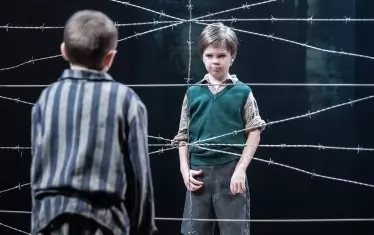 Холокостът не е „Момчето с раираната пижама“