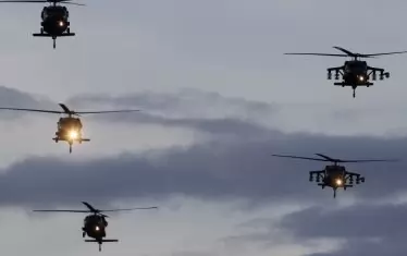 Бойни американски „Apache“ и „Blackhawk“ прелитат и над София