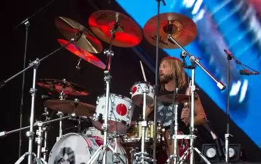 Внезапно почина барабанистът на Foo Fighters
