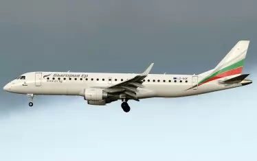 Самолет на „България ер“ кацна аварийно в Ница