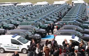 МВР няма да купува, а ще наема до 1000 нови автомобила