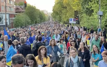 Над десет хиляди се включиха в "Похода срещу руския фашизъм" 