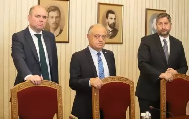Десните лидери не бяха в настроение на провалените консултации с президента.