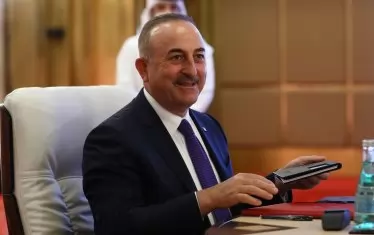 Турският външен министър поправи журналист заради "Търки"

