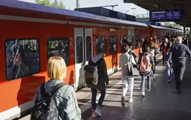 Билетът от 9 евро претъпка германските влакове