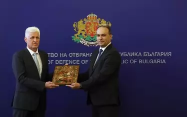 Димитър Стоянов е най-приближеният човек на Румен Радев и неслучайно пое щафетата в МО от Драгомир Заков.