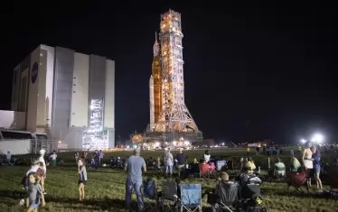 НАСА изпраща най-мощната ракета към Луната