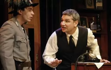 Като кръчмаря Рене в „Ало, ало“.