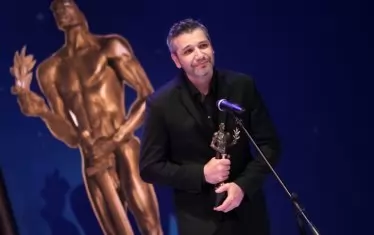 Свежен Младенов с „Аскеер 2017“ за водеща мъжка роля за превъплъщението си в поп Кръстьо.