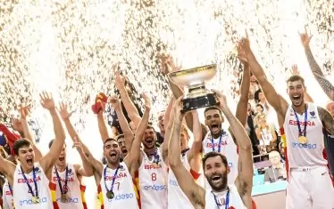 Испания покори за 4-ти път европейския връх в баскетбола