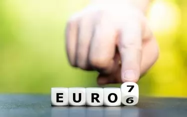 Брюксел въвежда идната сряда вече ненужния екостандарт Евро7 за колите