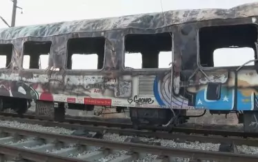 Разследват човешка намеса при пожара във влака София-Варна