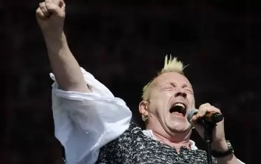 "Евровизия" не иска Джони Ротън от Sex Pistols