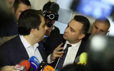 Асен Василев и Жечо Станков 
спретнаха ожесточен скандал в кулоарите