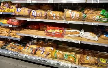 Депутатите сложиха 15% таван на надценката за хляба 