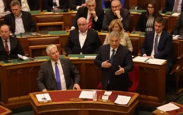 Въпрос към Орбан в парламента: Ти руски агент ли си?