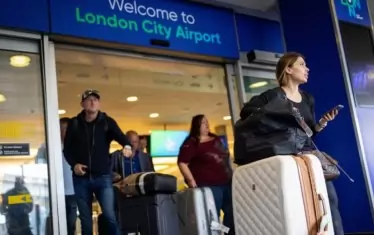 За първи път летище в Лондон премахва ограниченията за течности