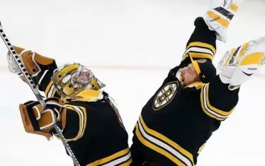 "Бостън" счупи 27-годишния рекорд по победи в НХЛ