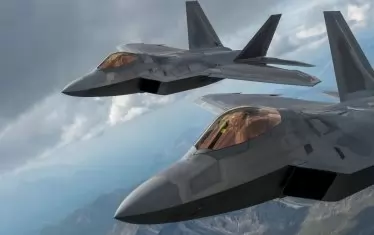 САЩ разгърнаха спешно изтребители F-22 Raptor в Естония