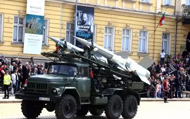 Армията слага край на съветските УАЗ и ЗИЛ с доставка на 320 нови джипа