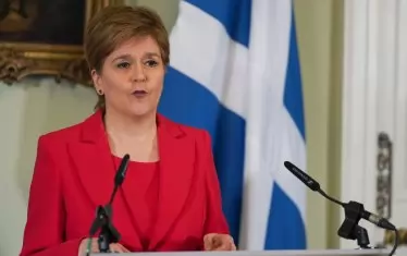 Бившият премиер на Шотландия бе пусната без обвинение