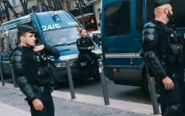 Марсилия е раздирана от кърваво съперничество между две наркобанди

