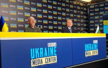 Военният министър Тагарев посети Украйна