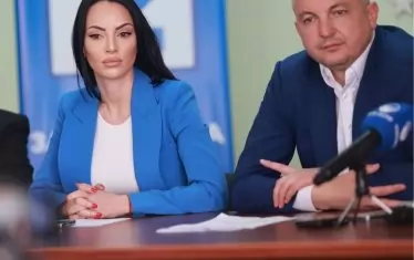 Борисов разжалва следизборно "Мис 10 000 преференции"