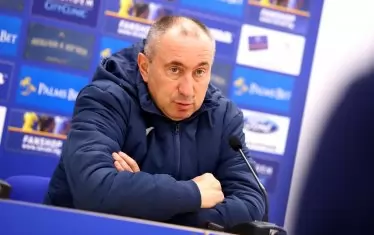Станимир Стоилов ще води отбор в Турция