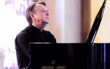Откраднаха рояла на руски пианист преди концерт в Сицилия