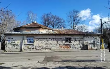 Най-старата баня в София се руши пред очите на министерства и община