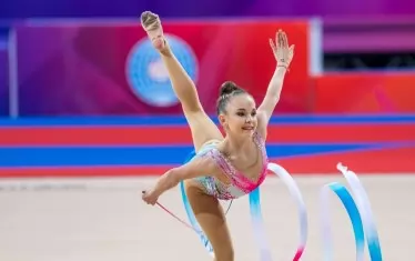 Стилияна Николова завоюва две титли за СК по художествена гимнастика