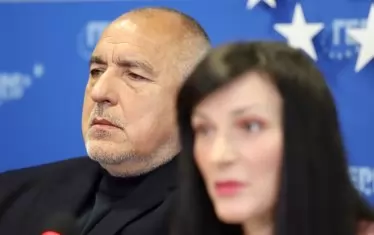 Шамар за ГЕРБ - Мария Габриел не влезе в "борда" на ЕНП