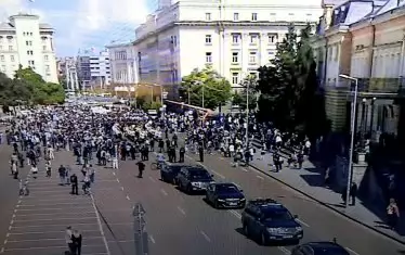 Шествието в София бе водено от автомобилите на властта