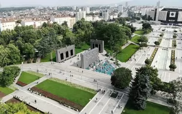 Кметът на София няма да спира конкурса за Войнишкия паметник пред НДК 