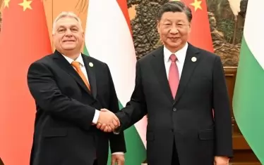 Орбан отиде на самодейна мирна мисия в Китай
