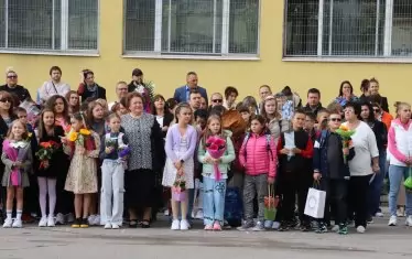 Близо 10 000 първокласници в София са приети на първо класиране