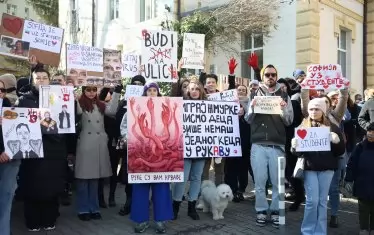 Сърби протестираха в София срещу властта в Белград