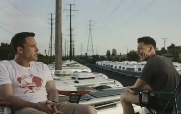 Аматьорът, счетоводителят и посредственият екшънтрилър