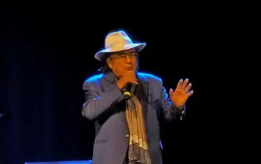 Ал Бано вдигна публиката в НДК на крака с „Карузо“