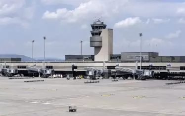 Швейцарските авиолинии отменят 1400 полета заради недостиг на пилоти