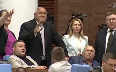 Борисов се готви за ролята на Пеевски