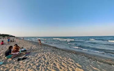 Варненски студенти създадоха приложение за сигнали от морето и крайбрежието