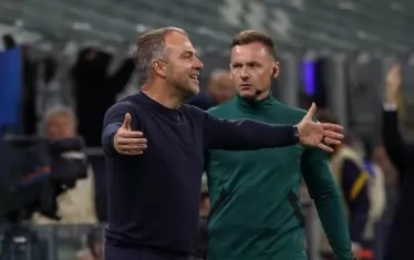 УЕФА наказа звездите и треньора на "Барселона"