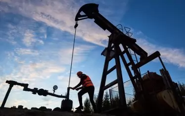 Антрацит, Петрол и Благословен кладенец са имена на градове