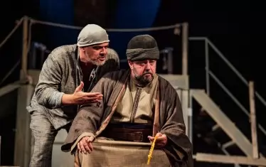 Времето разделно пърха