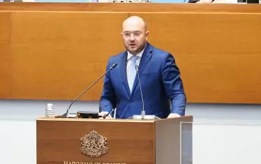 Правосъдният министър обвини ДБ в "национално предателство"