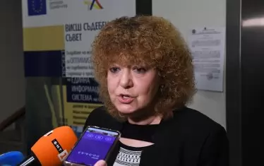 Шефката на ВКС беше атакувана заради антивирусната програма "Касперски"