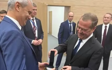 Големият цирк е при националистите